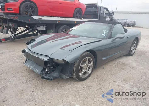 2004 Chevrolet Corvette z USA, uszkodzony, nr VIN 1G1YY32G745130561